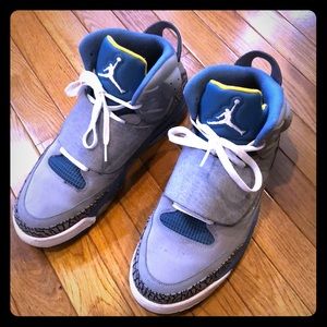 Size 12 Men’s Retro Air Jordans, gray blue white